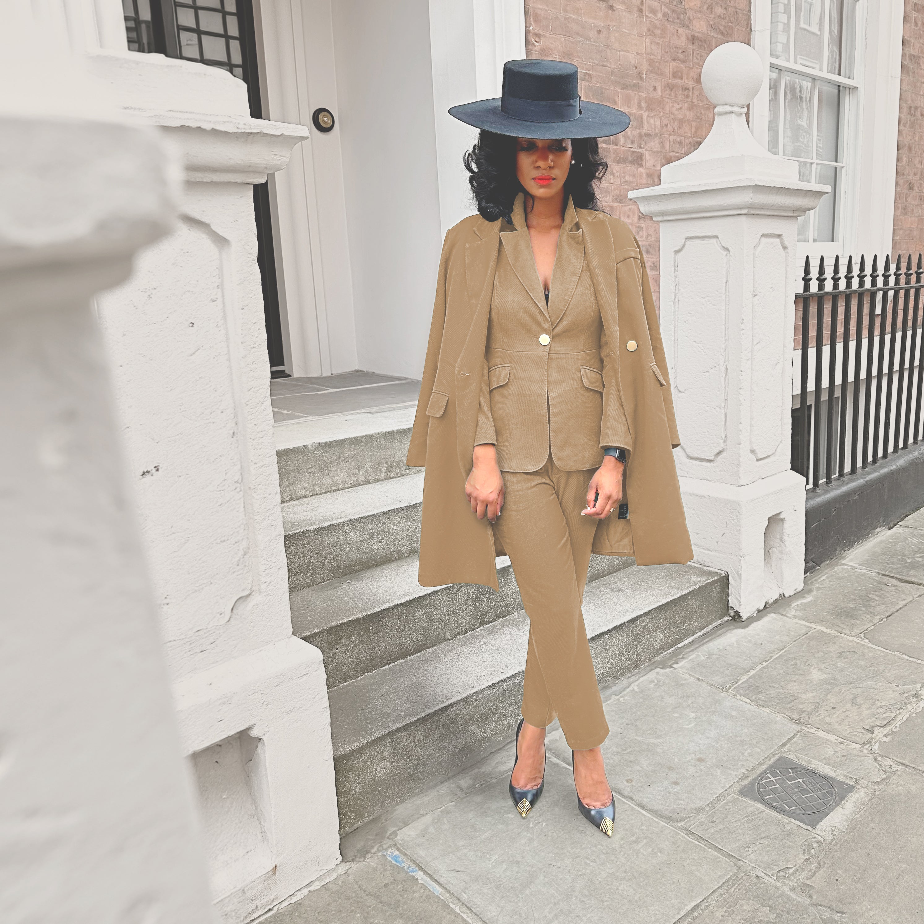 Deal Closer Straight Leg Pants - Camel Brown